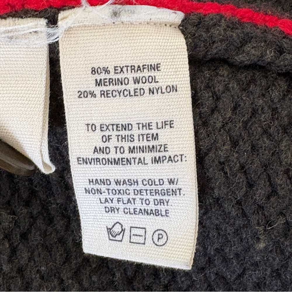 Alex Mill Sabine Sweater in Merino Wool
Heather Olive - Picture 7 of 7